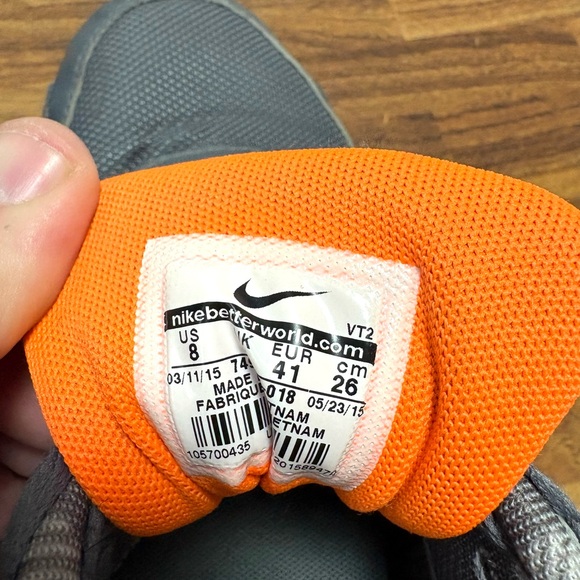 Nike Air Max 90 Men's Black and Gray Sneakers - Picture 10 of 10